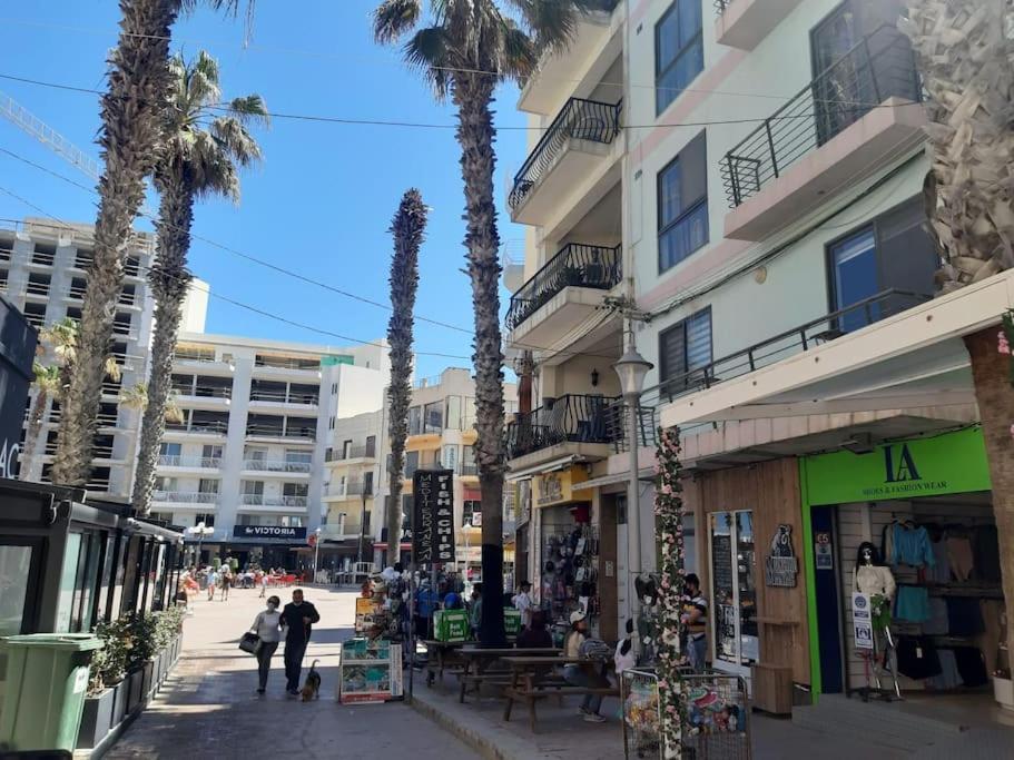 Lovely Two Bedroom Apartment St. Paul's Bay Buitenkant foto